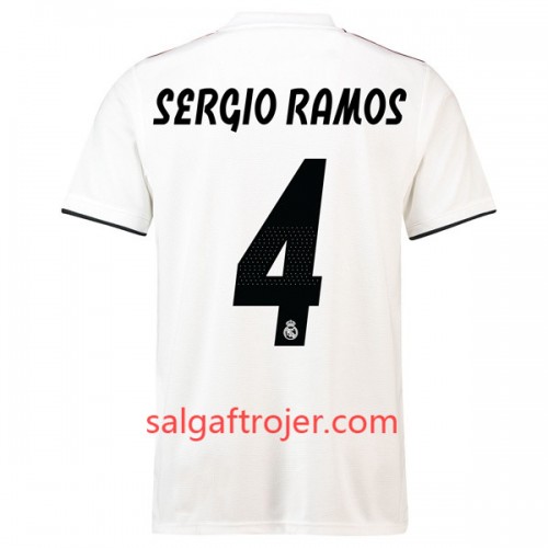 Real Madrid Fodboldtrøjer Sergio Ramos 4 Hjemmebanesæt 2018/19 Kort ærmer Real Madrid Fodboldtrøjer Sergio Ramos 4 Hjemmebanesæt 2018/19 Kort ærmer